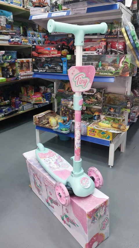 Monopatín Unicornio 3 Ruedas con Luces | Altura Regulable y Diseño Infantil Fantasía - comprar online