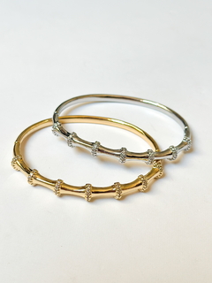 Bracelete fino com detalhe