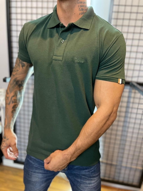 Camisa Gola Polo Peruana BOSS Verde Militar ( Produto Exclusivo padrão shopping )