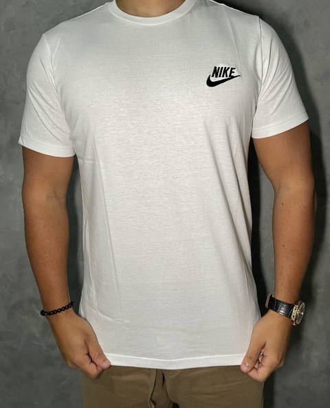 Camiseta Nike Básica Bordada Branca Pima Cotton ( coleção Exclusiva padrão shopping )