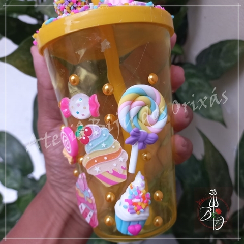 Copo Erê Amarelo Ibejada decorado Personalizado Tema doces - Somente por encomenda no whatsapp (21)964226091