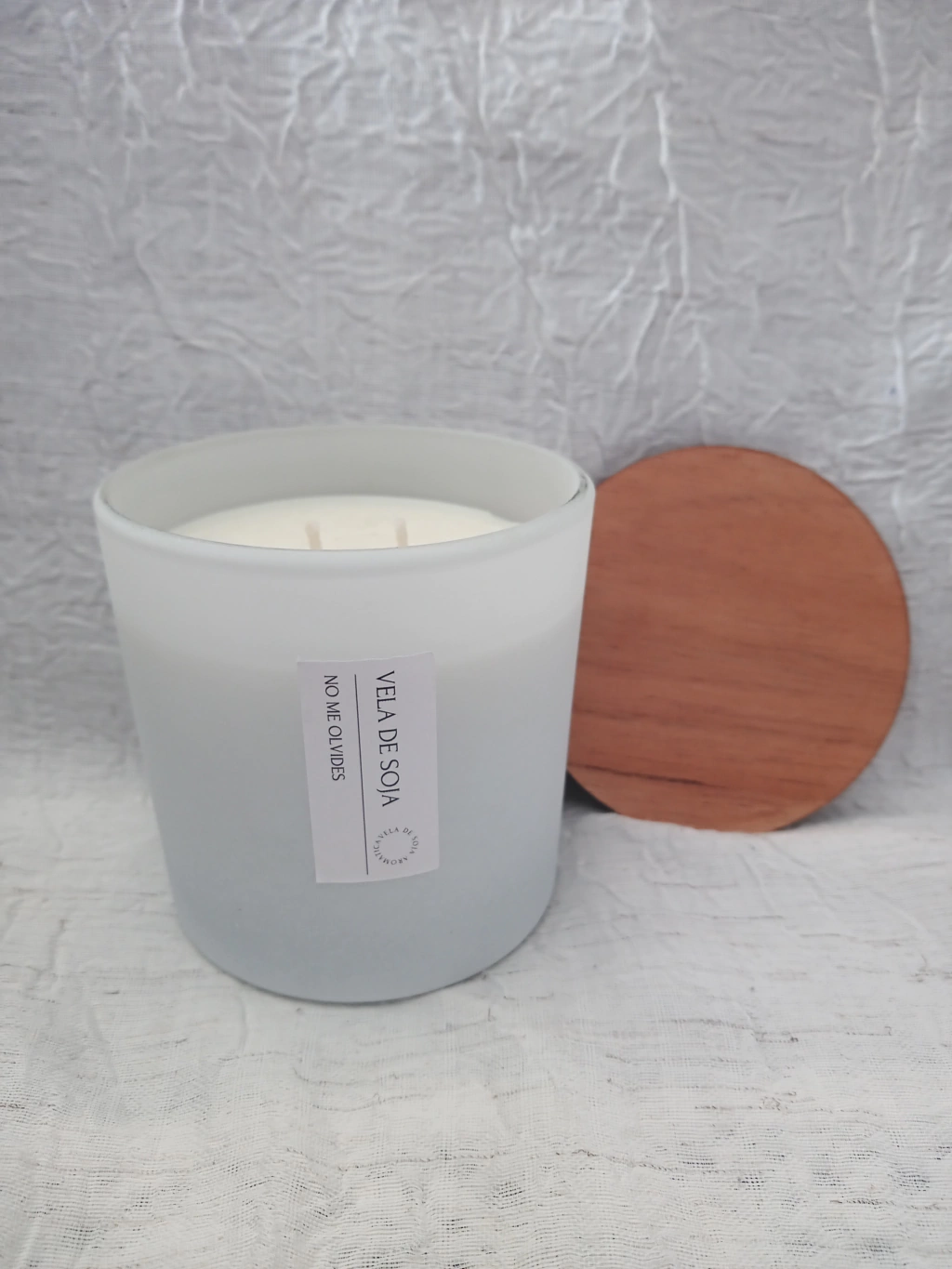 VELA WHITE