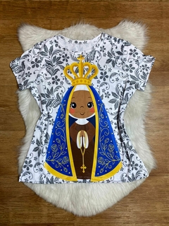 T-shirts Suede Estampas Variadas - comprar online