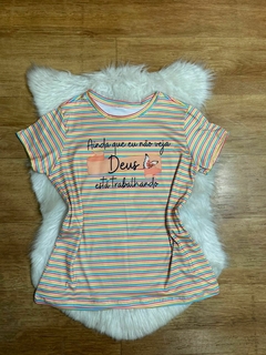 T-shirts Suede Estampas Variadas - comprar online