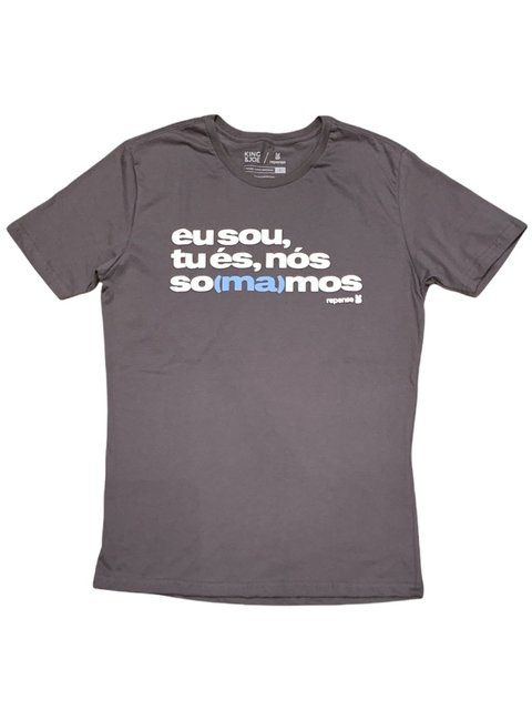 T-SHIRT NÓS SO(MA)MOS - CHUMBO