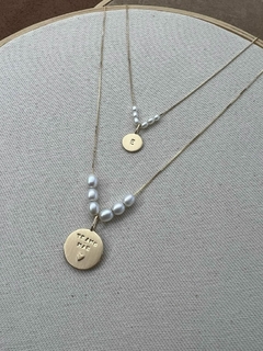 Medalha Perla Petit [Ouro Amarelo 18K]