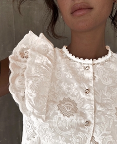 Camisa Mavi en internet