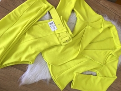 Conjunto Profissional Blazer e Calça Skinny Plus GG - comprar online
