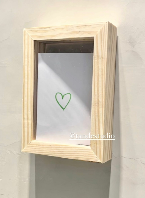 QUADRO DE MEMÓRIAS em PINUS - 17x11cm