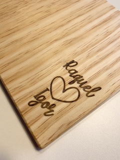 Tabua Pinus Retangular c/ Personalização - Tande Studio Decoração Minimalista, Bom Gosto E Qualidade