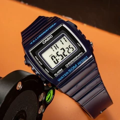 Reloj Casio W215H-2A Vintage digital malla de silicona negro unisex WR en internet