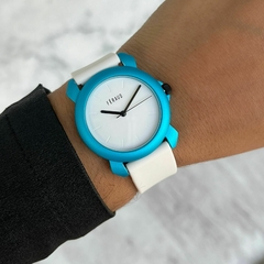 Reloj Feraud Fcolor malla de caucho Blanca con caja celeste de Dama