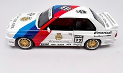 Bmw M3 E30 Die Cast 1:24 DFKPA 77 Branco - comprar online