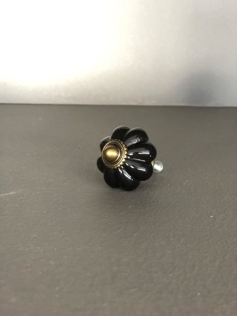 Tirador Antique - Negro - Bronce - 3.6 cm diámetro