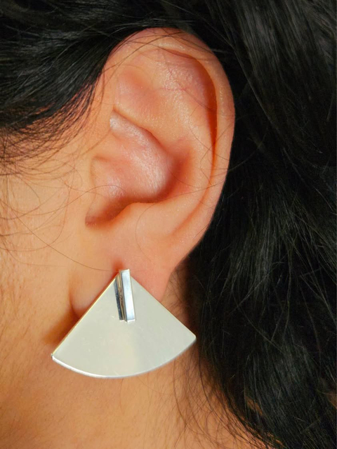 Brincos ângulo e traço dois em um em prata 925