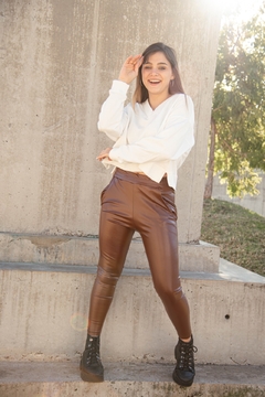 BABUCHA SIMIL CUERO MARRON - comprar online