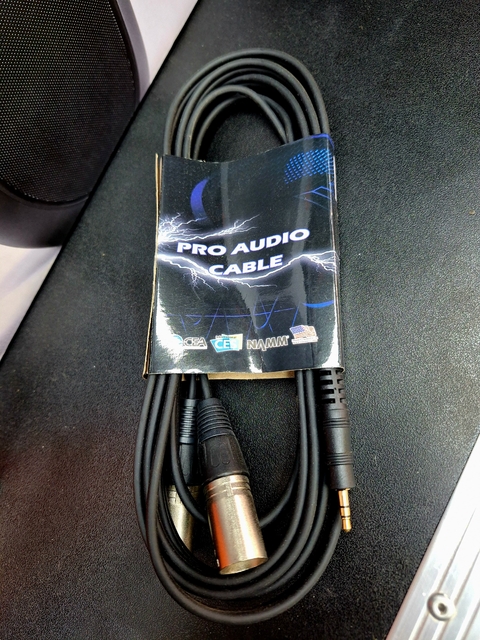 CABLE MINI PLUG STEREO A 2 CANNON 3,6M