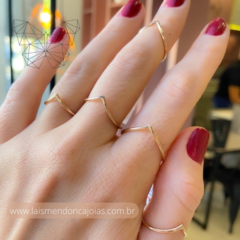 anel rommanel folheado a ouros skinny ring aro fino com curvatura em V - 512449