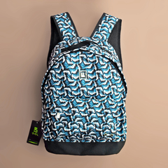 Mochila azul estampada