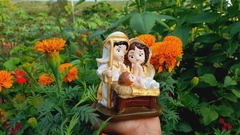 Presépio baby 12 cm pintado na cor dourado - comprar online