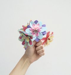 DISEÑA FLORES DE PAPEL en internet