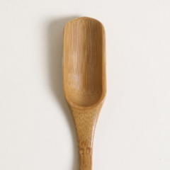 CUCHARITA PARA YERBA 16CM