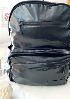 MOCHILA AMAYRA NEGRA ECO CUERO - comprar online