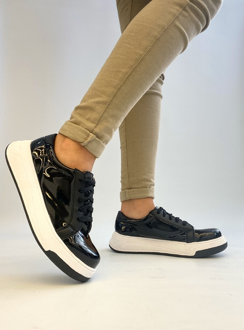 BROADWAY BLACK CHAROL