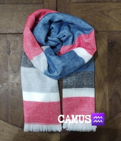 Ruanas azul con rojo y gris