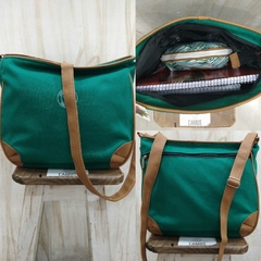 Carteras de Lona Verde Beneton