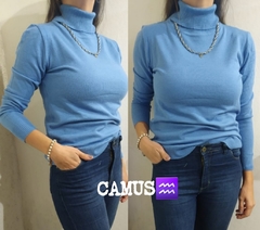 Poleras celestes de bremer