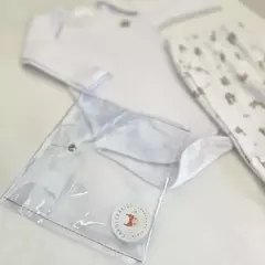 Conjunto de recien nacido body interlock blanco, pantalon ardilla - Talle 1 en internet
