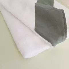 Toallòn 1mts x 1mts con detalle tusor VERDE en internet
