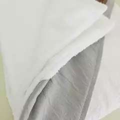 Toallòn 1mts x 1mts con detalle tusor GRIS - Inquietos