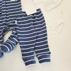 Conjunto morley rayado azul. Enterito con pie, body blanco + pantalòn - Talle 1 - Inquietos
