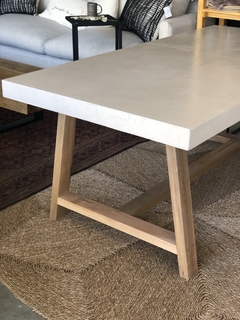 MESA STONE en internet