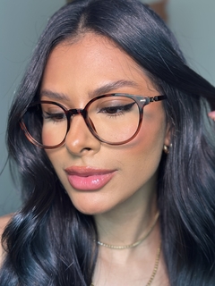 Armação Thaís na internet