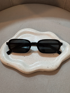 Óculos Hayley preto na internet