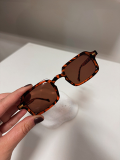 Óculos Mahala animal na internet