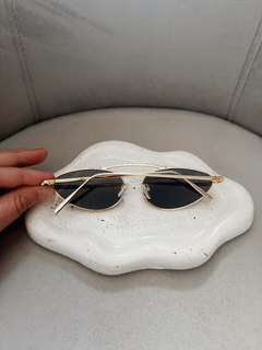 Óculos Feline vibes na internet