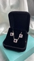 CONJUNTO COLAR + BRINCO ROSA QUADRADO - Aguiar Pratas