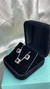 CONJUNTO COLAR + BRINCO LILAS QUADRADO na internet
