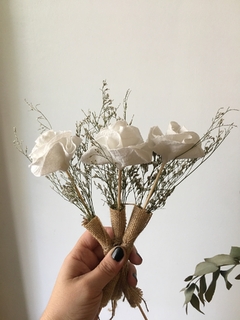 Flor de tela difusora en internet