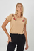 Remera Escote Redondo Bordada Camelia - comprar online