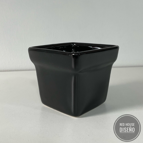Maceta negra chica