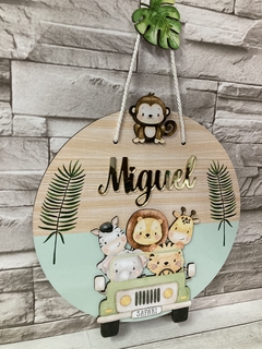 Guirlanda Porta Maternidade Safari Menino Jeep. - comprar online