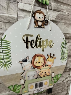 Guirlanda Porta Maternidade Safari Menino Nude Jeep fundo - Sabiá Personalizados
