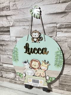 Porta Maternidade Placa Decorativa Safari Acrilico Dourado - Sabiá Personalizados