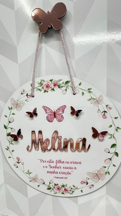 Porta Maternidade Jardim encantando Por esta filha eu orava com aplique borboletas - Sabiá Personalizados