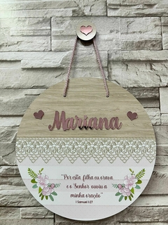 Porta Maternidade Floral com renda e versículo Samuel 1:27 - comprar online